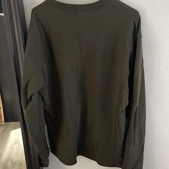 Lululemon crewneck oversized sweater in olive - large - Picture 4 of 7